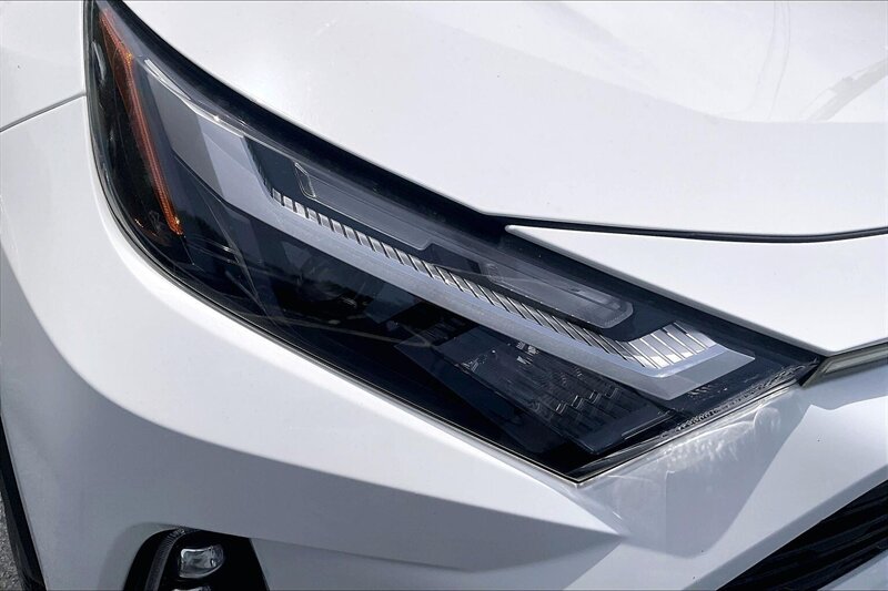2024 Toyota RAV4 Hybrid LE - Photo 28 - Ponce, AL 00717