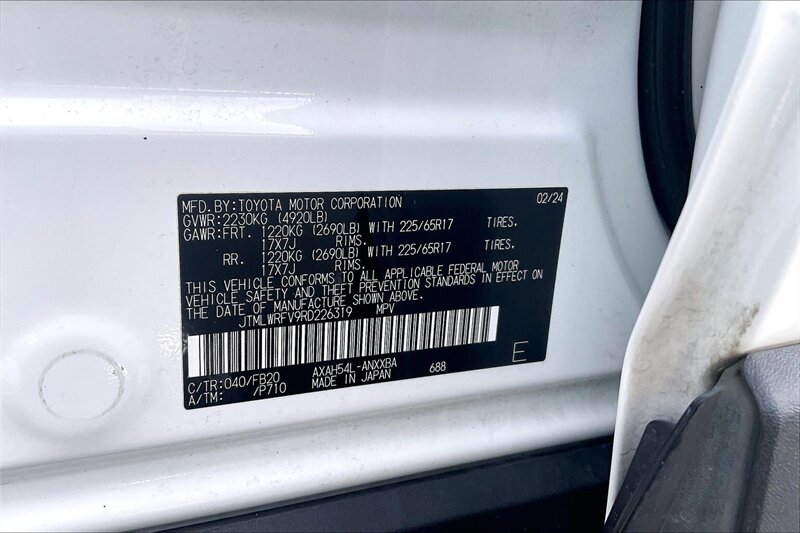 2024 Toyota RAV4 Hybrid LE - Photo 33 - Ponce, AL 00717