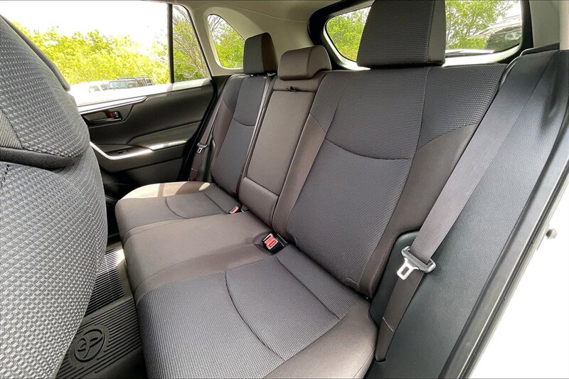 2024 Toyota RAV4 Hybrid LE - Photo 26 - Ponce, AL 00717