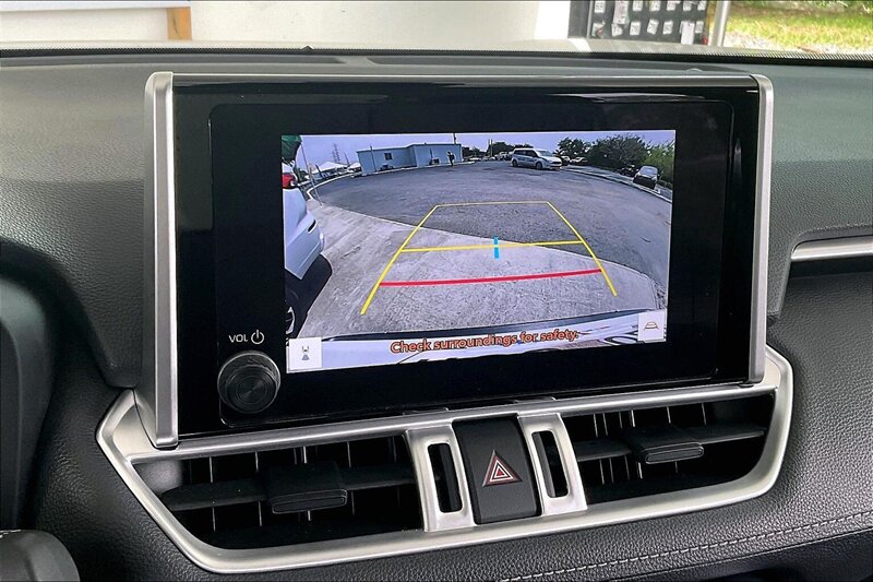 2024 Toyota RAV4 Hybrid LE - Photo 21 - Ponce, AL 00717