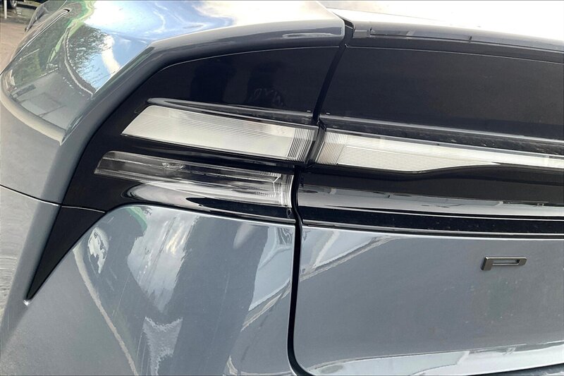 2025 Toyota Prius Plug-in Hybrid SE - Photo 28 - Ponce, AL 00717