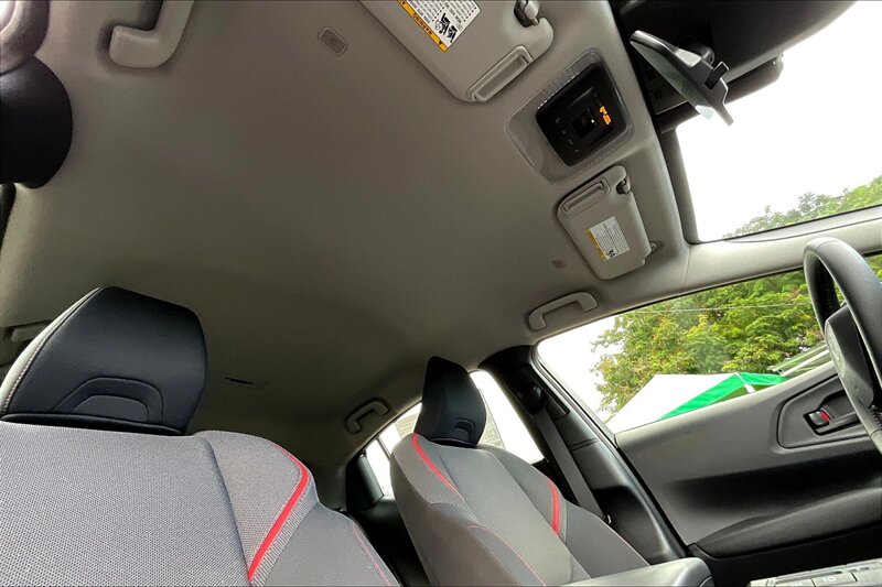 2025 Toyota Prius Plug-in Hybrid SE - Photo 21 - Ponce, AL 00717