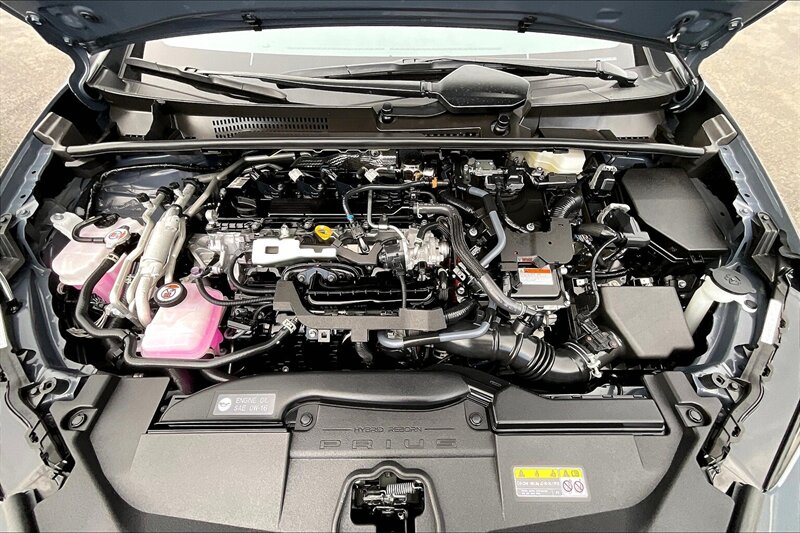 2025 Toyota Prius Plug-in Hybrid SE - Photo 10 - Ponce, AL 00717