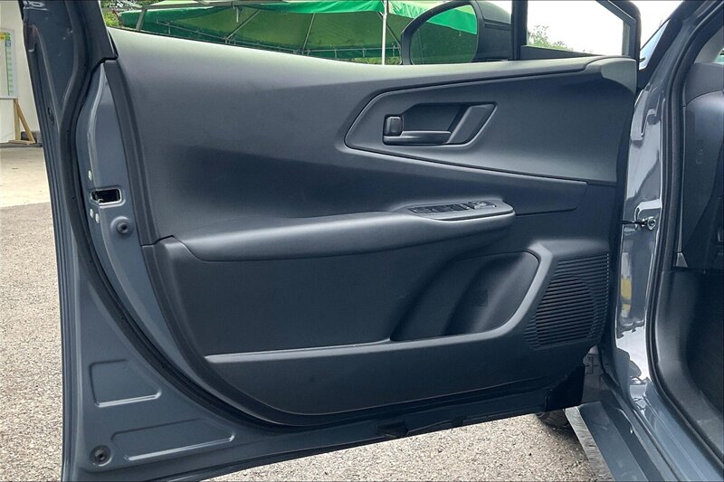 2025 Toyota Prius Plug-in Hybrid SE - Photo 22 - Ponce, AL 00717