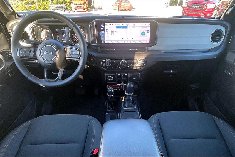 2024 Jeep Gladiator Sport - Photo 15 - Ponce, AL 00717