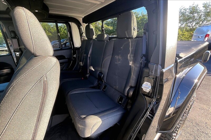 2024 Jeep Gladiator Sport - Photo 26 - Ponce, AL 00717