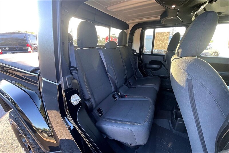 2024 Jeep Gladiator Sport - Photo 27 - Ponce, AL 00717