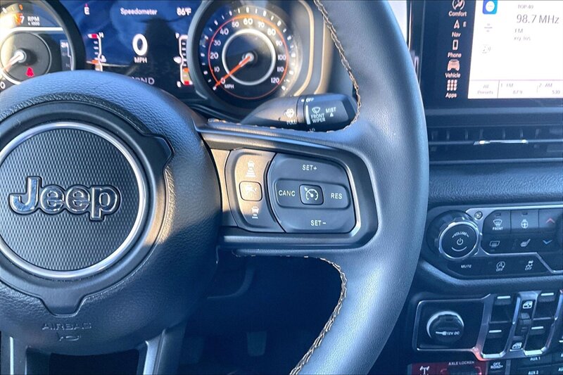 2024 Jeep Gladiator Sport - Photo 19 - Ponce, AL 00717