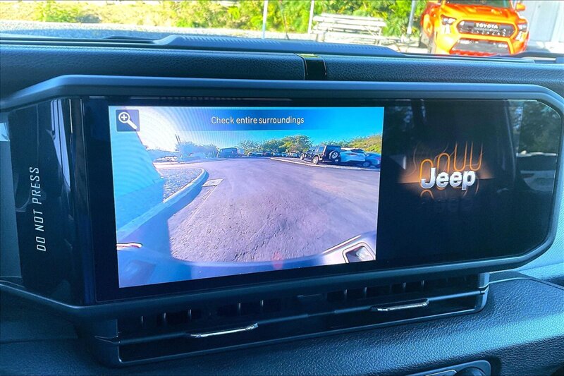 2024 Jeep Gladiator Sport - Photo 21 - Ponce, AL 00717