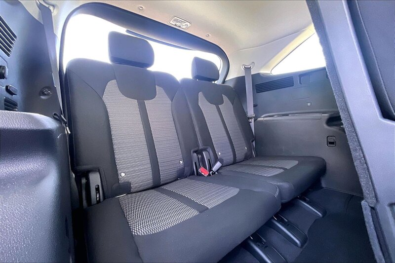 2025 Kia Sorento LX - Photo 28 - Ponce, AL 00717
