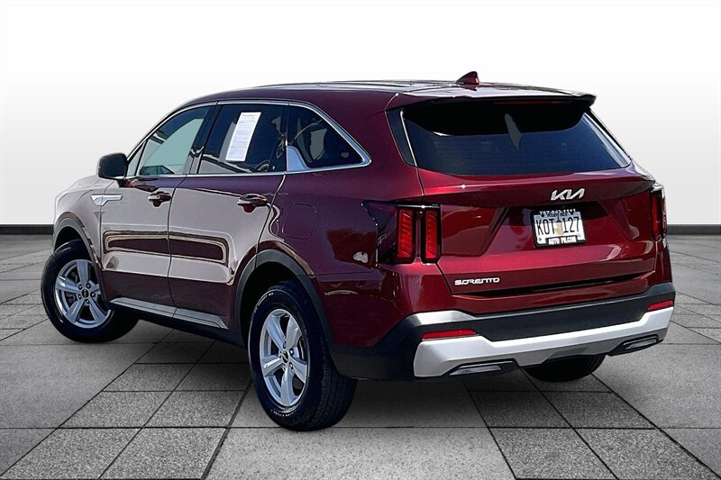 2025 Kia Sorento LX - Photo 12 - Ponce, AL 00717