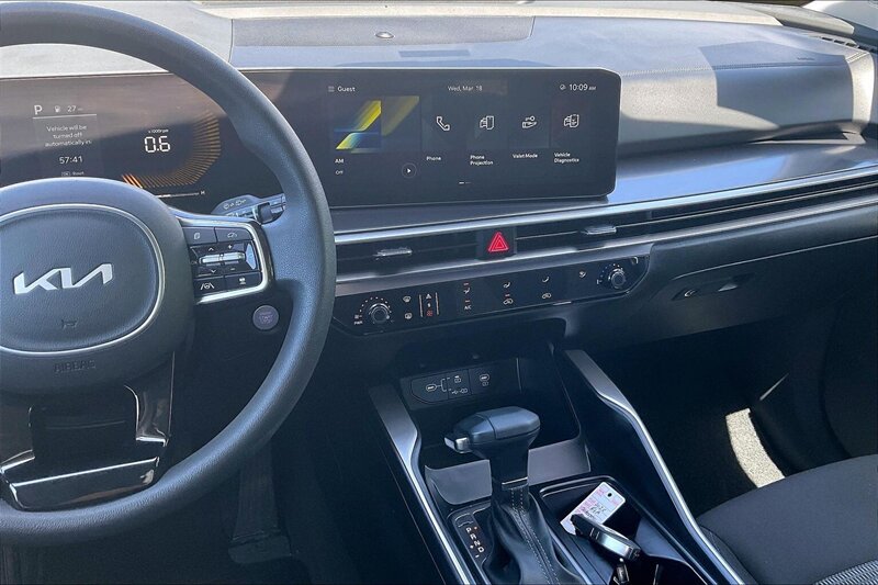2025 Kia Sorento LX - Photo 6 - Ponce, AL 00717
