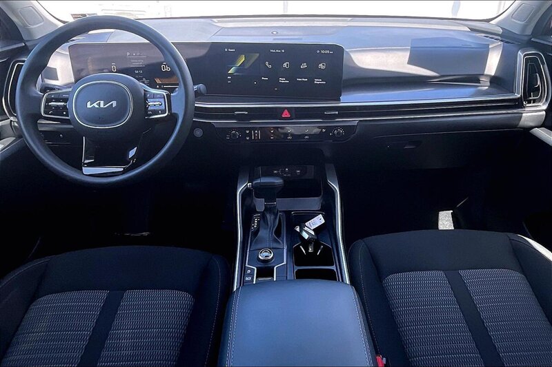 2025 Kia Sorento LX - Photo 15 - Ponce, AL 00717