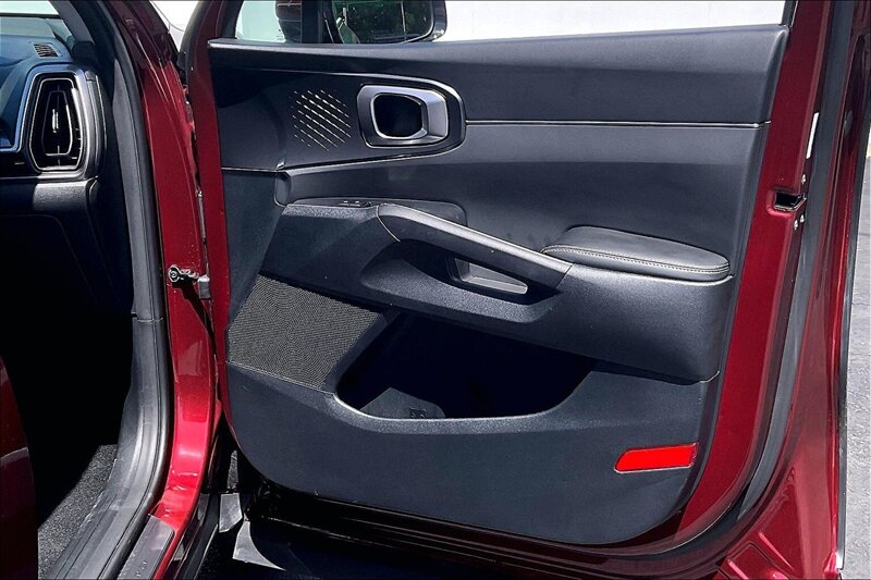 2025 Kia Sorento LX - Photo 24 - Ponce, AL 00717