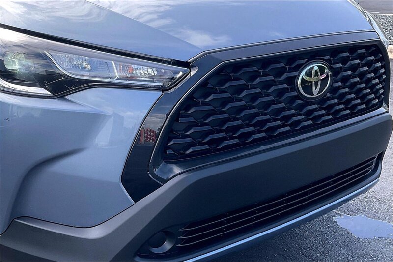 2024 Toyota Corolla Cross LE - Photo 30 - Ponce, AL 00717