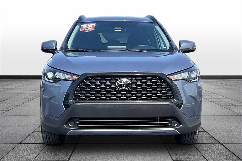 2024 Toyota Corolla Cross LE - Photo 3 - Ponce, AL 00717
