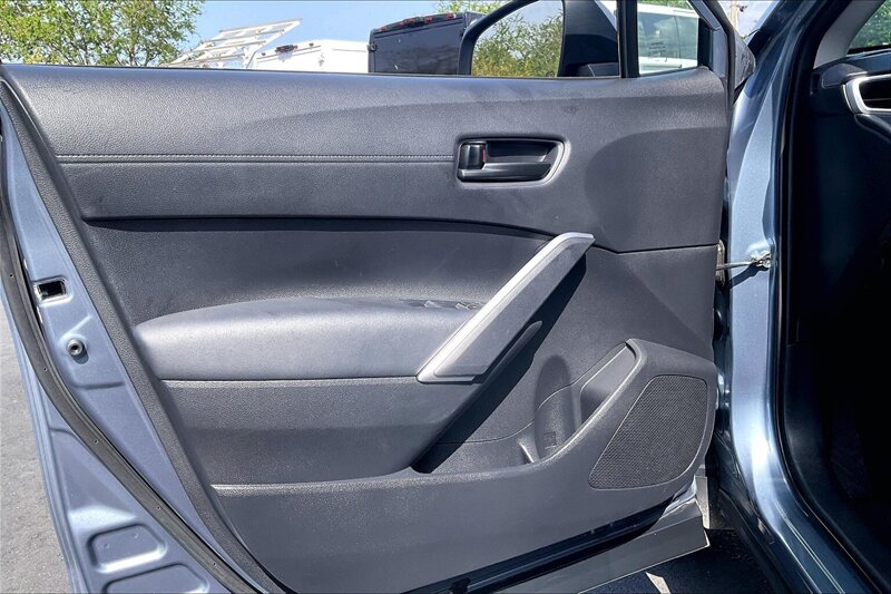 2024 Toyota Corolla Cross LE - Photo 23 - Ponce, AL 00717