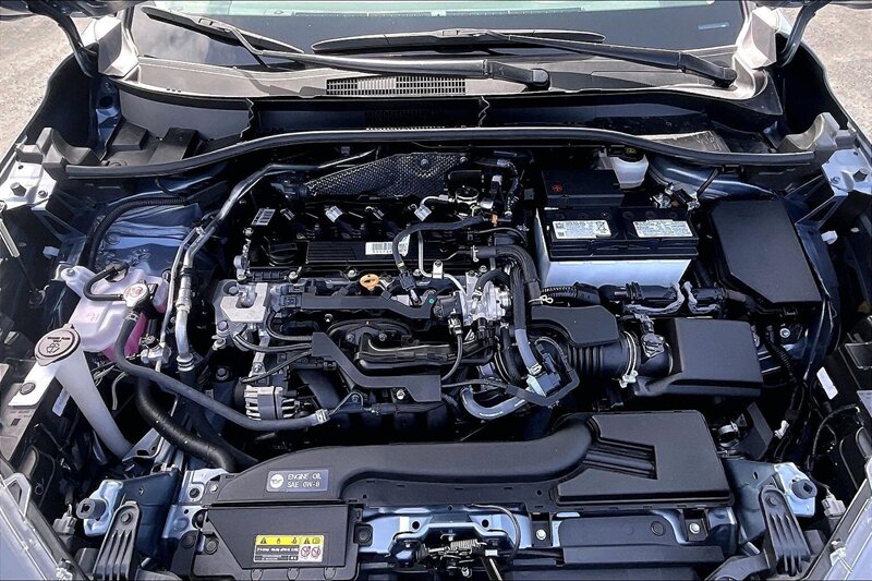 2024 Toyota Corolla Cross LE - Photo 10 - Ponce, AL 00717