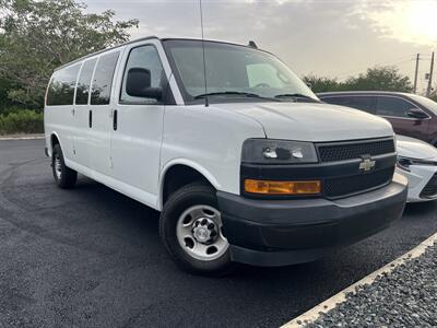 2021 Chevrolet Express 15 pasajeros