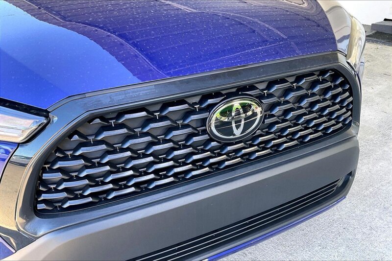 2024 Toyota Corolla Cross LE - Photo 29 - Ponce, AL 00717