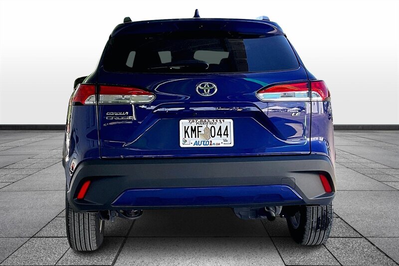 2024 Toyota Corolla Cross LE - Photo 4 - Ponce, AL 00717