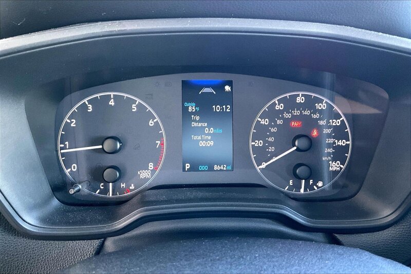 2024 Toyota Corolla Cross LE - Photo 19 - Ponce, AL 00717