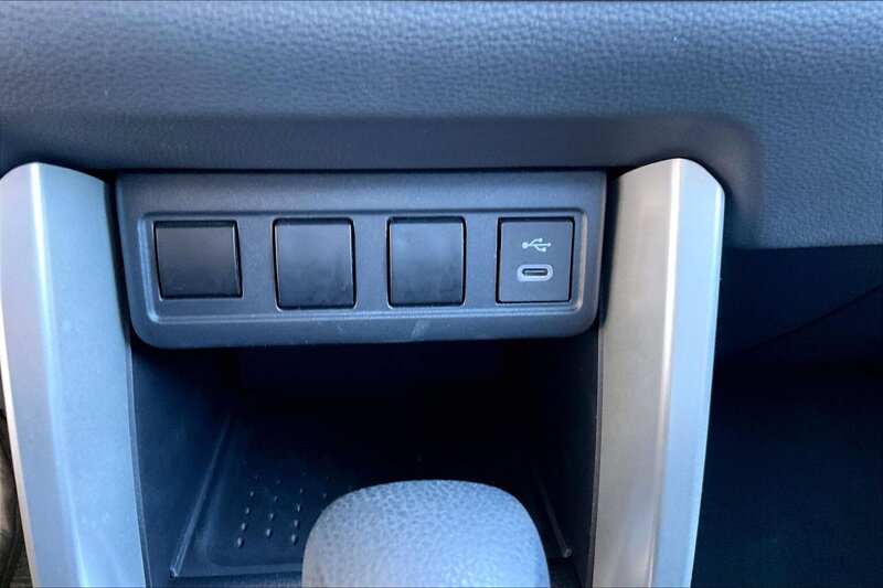 2024 Toyota Corolla Cross LE - Photo 31 - Ponce, AL 00717