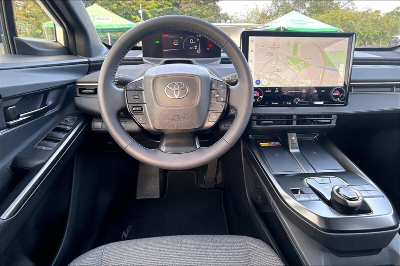 2026 Toyota bZ XLE - Photo 5 - Ponce, AL 00717