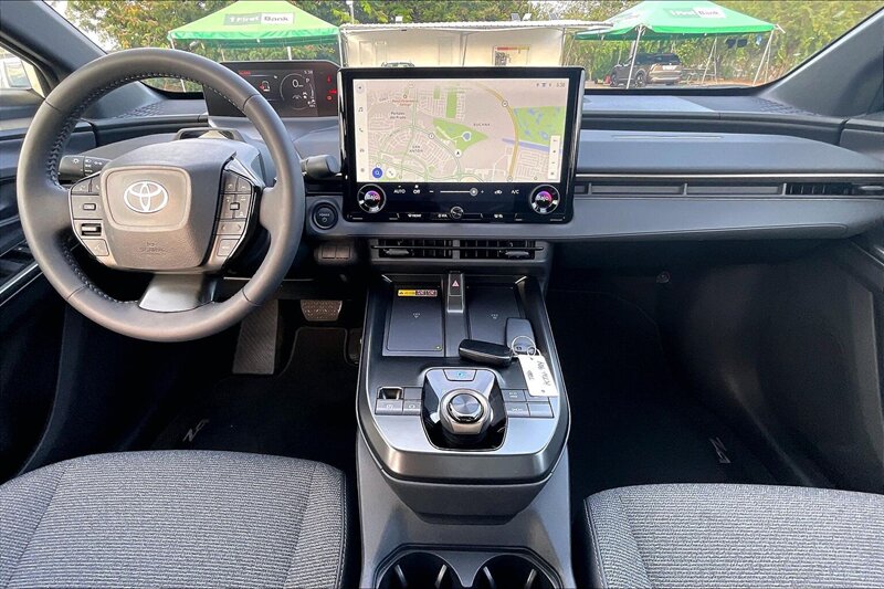 2026 Toyota bZ XLE - Photo 15 - Ponce, AL 00717