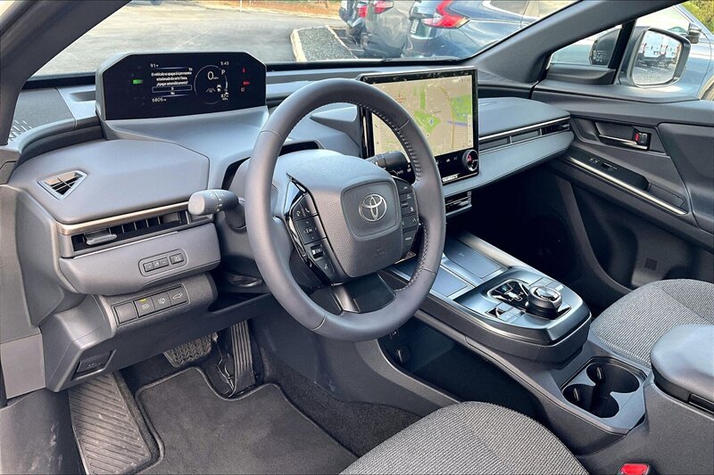 2026 Toyota bZ XLE - Photo 14 - Ponce, AL 00717