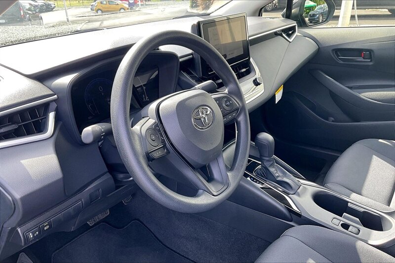2026 Toyota Corolla LE - Photo 13 - Ponce, AL 00717