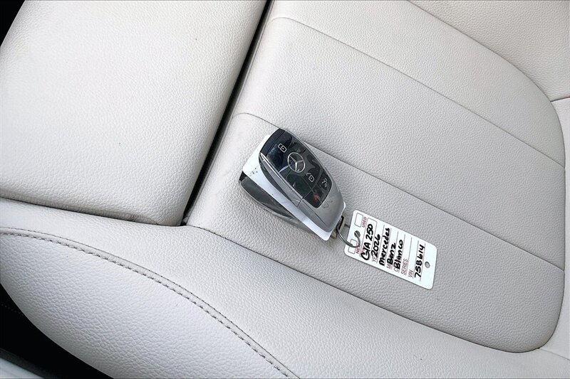 2026 Mercedes-Benz GLA GLA 250 - Photo 10 - Ponce, AL 00717