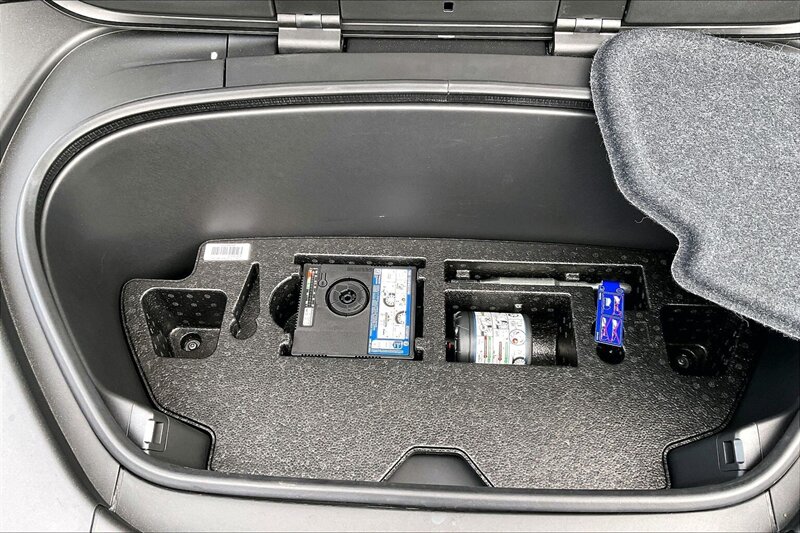 2025 Volvo EX40 Twin Ultra - Photo 31 - Ponce, AL 00717