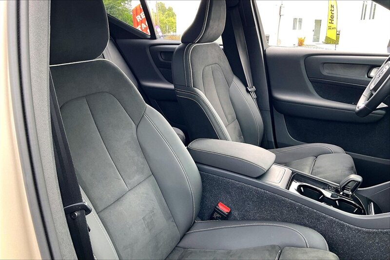 2025 Volvo EX40 Twin Ultra - Photo 7 - Ponce, AL 00717