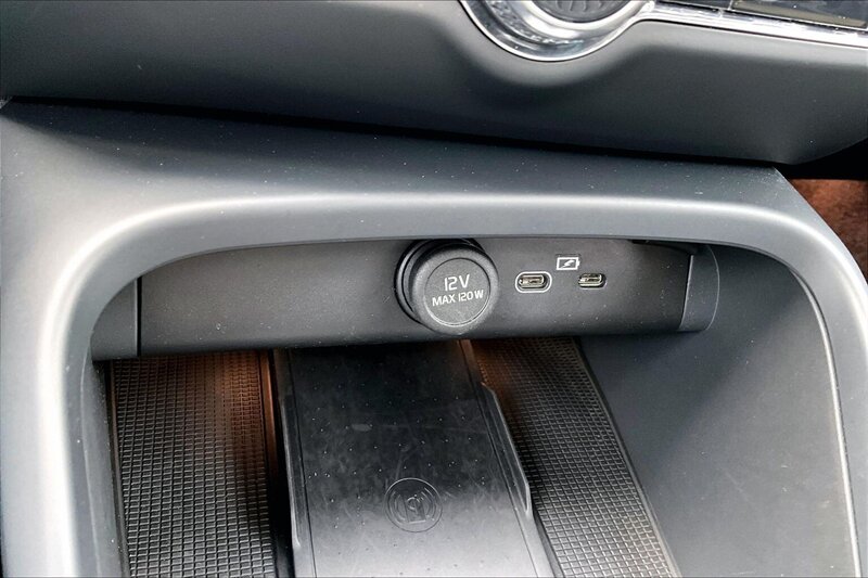 2025 Volvo EX40 Twin Ultra - Photo 32 - Ponce, AL 00717