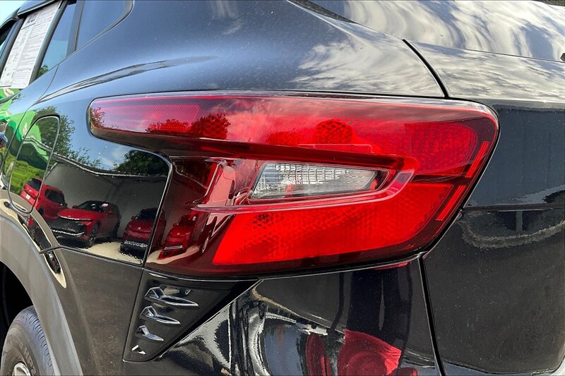 2024 Chevrolet Trax LT - Photo 29 - Ponce, AL 00717