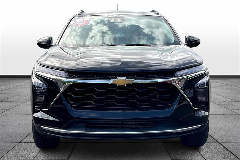 2024 Chevrolet Trax LT - Photo 3 - Ponce, AL 00717