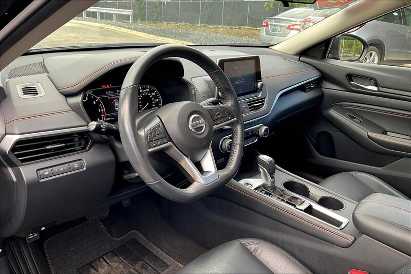 2022 Nissan Altima 2.5 SR - Photo 13 - Ponce, AL 00717