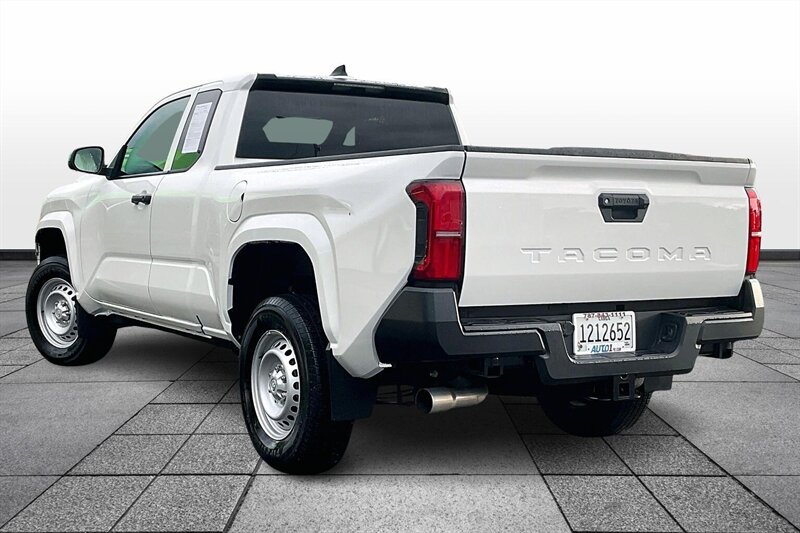 2024 Toyota Tacoma SR - Photo 11 - Ponce, AL 00717