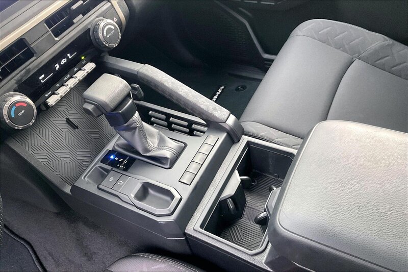 2024 Toyota Tacoma SR - Photo 17 - Ponce, AL 00717