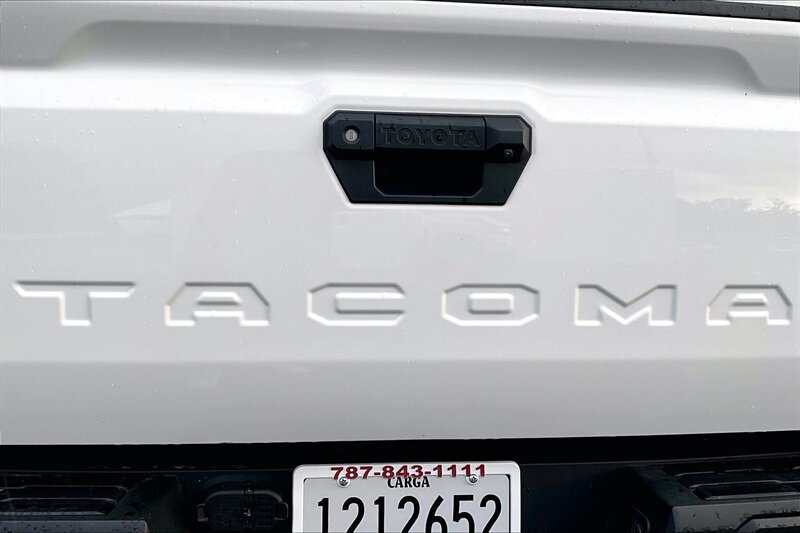 2024 Toyota Tacoma SR - Photo 8 - Ponce, AL 00717