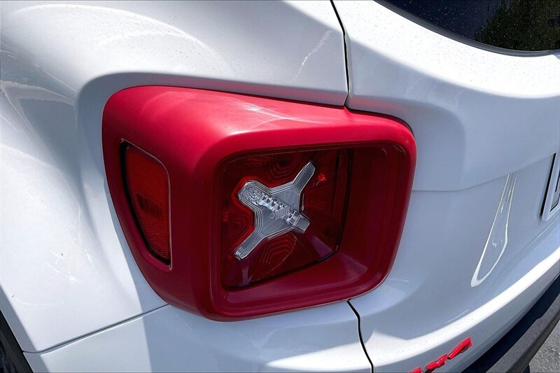 2023 Jeep Renegade Latitude - Photo 28 - Ponce, AL 00717