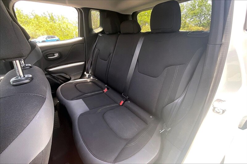 2023 Jeep Renegade Latitude - Photo 25 - Ponce, AL 00717