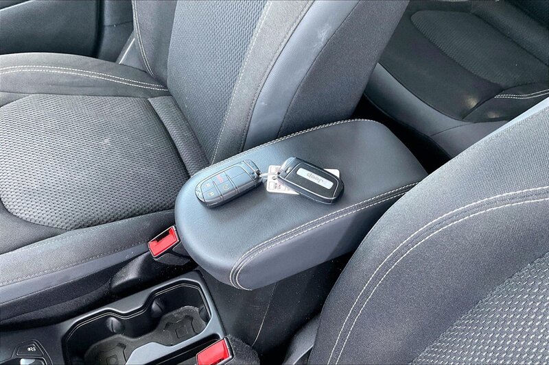 2023 Jeep Renegade Latitude - Photo 10 - Ponce, AL 00717