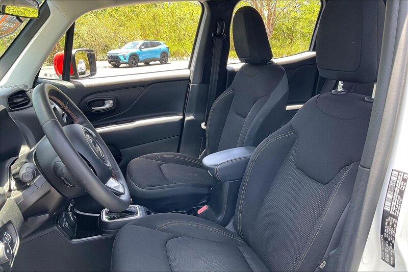 2023 Jeep Renegade Latitude - Photo 24 - Ponce, AL 00717