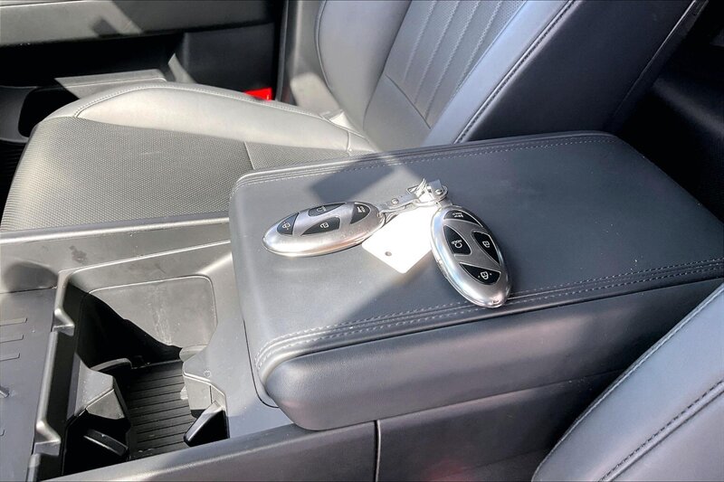 2025 Hyundai SANTA FE SEL - Photo 10 - Ponce, AL 00717