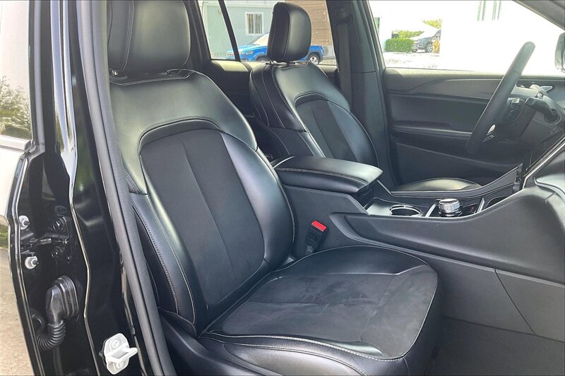2024 Jeep Grand Cherokee Altitude - Photo 7 - Ponce, AL 00717
