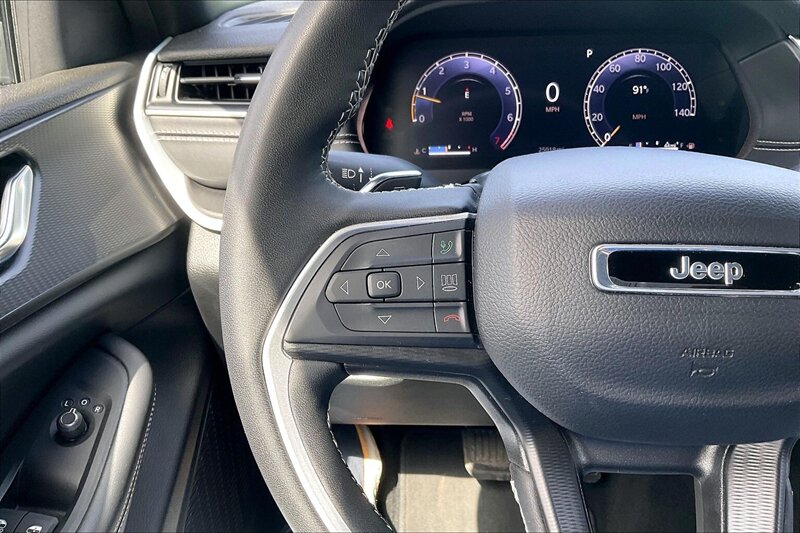 2024 Jeep Grand Cherokee Altitude - Photo 17 - Ponce, AL 00717