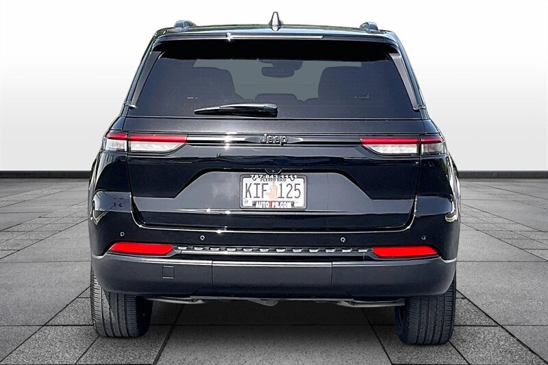 2024 Jeep Grand Cherokee Altitude - Photo 4 - Ponce, AL 00717