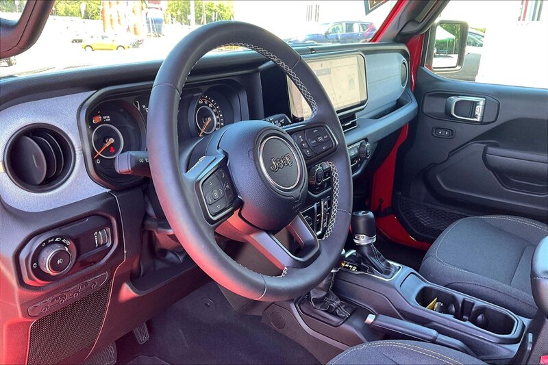 2025 Jeep Wrangler Sport - Photo 13 - Ponce, AL 00717